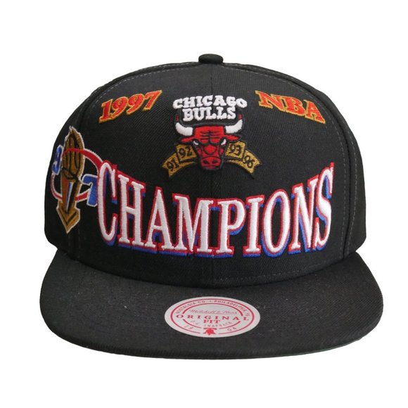 Chicago Bulls 1997 NBA Champions Snapback Hat Mitchell & Ness Vintage 90's NWT! - Picture 1 of 9